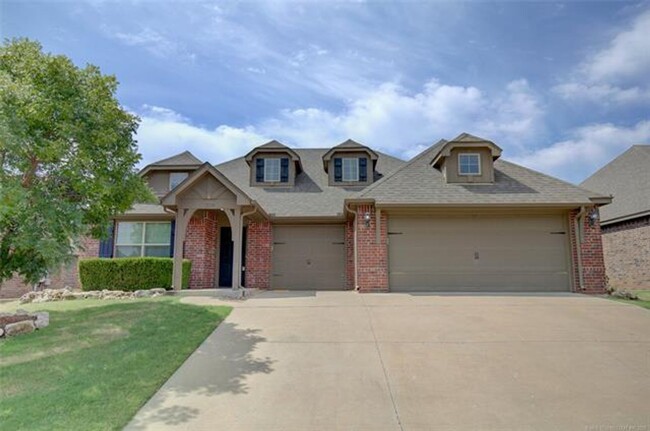 ****NEW on Market***4 bedroom-one story-Ne... - ****NEW on Market***4 bedroom-one story-Ne... House