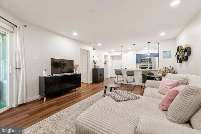 Photo - 3307 Wyndham Cir Unit 2169