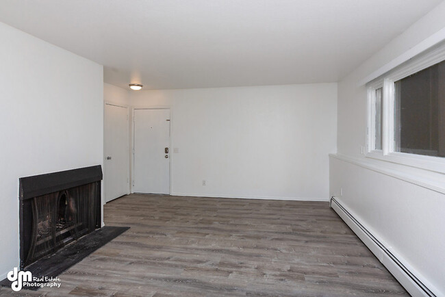 Photo - 2021 Farmer Pl Unit 3