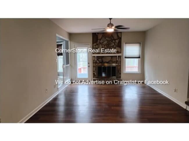 Photo - 6301 Lakhaven Dr.