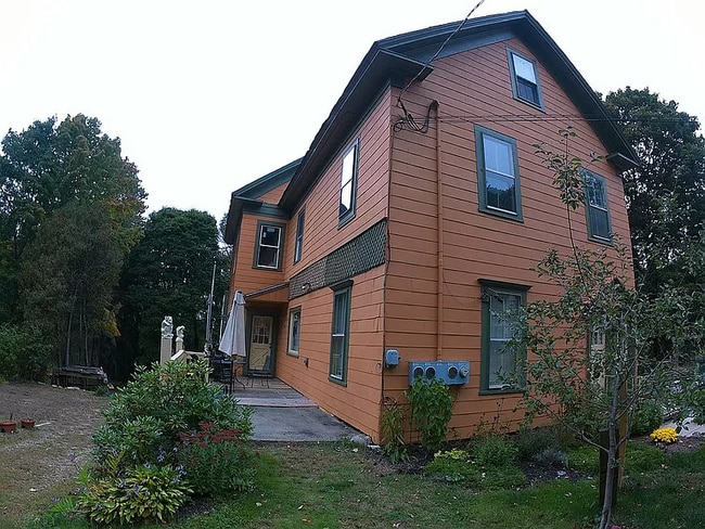 Photo - 150 Green St Apartment Unit 1