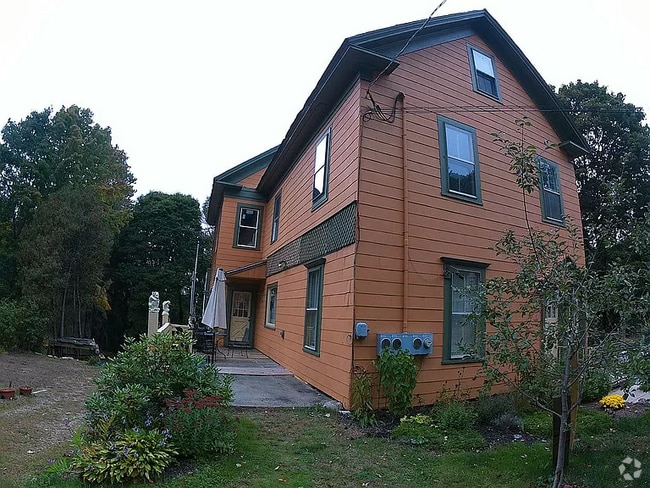 Building Photo - 150 Green St Rental