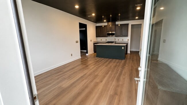 Photo - 6153 N Ceylon St