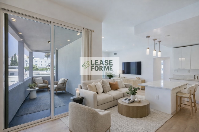 Building Photo - 449 Le Doux Rd Unit 310