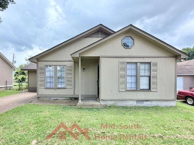 Building Photo - 4505 Villagreen Dr