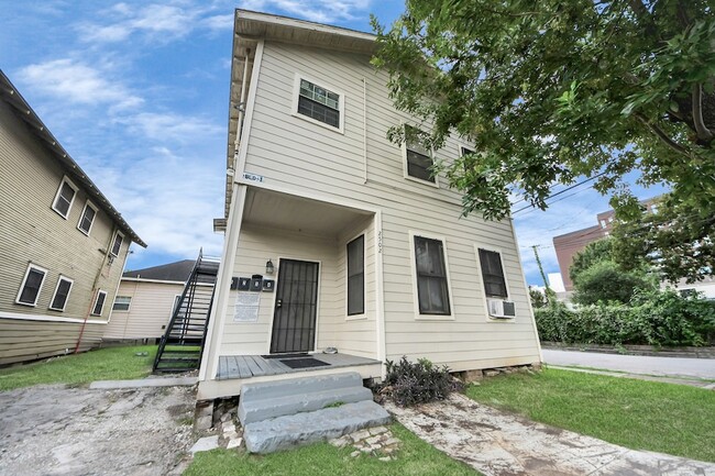 2502 Saltus St Unit 3