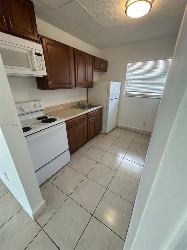 Photo - 2780 NW 14th St Apartment Unit 2