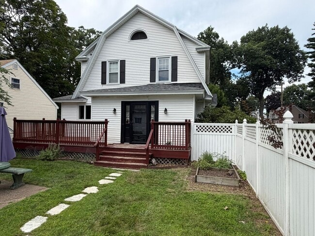 Photo - 184 Hartford Terrace
