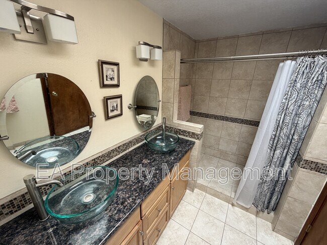 Photo - 4904 Purcell Dr NE