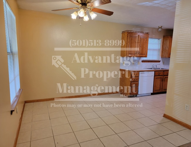 Photo - 107 B S Baridon St