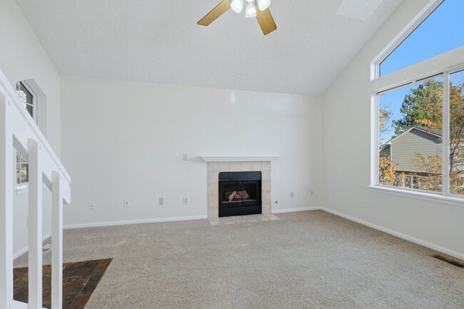 Photo - 3 bed 2 1/2 bath Split level home in Found...