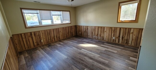 Photo - Large Cul-de-sac Home