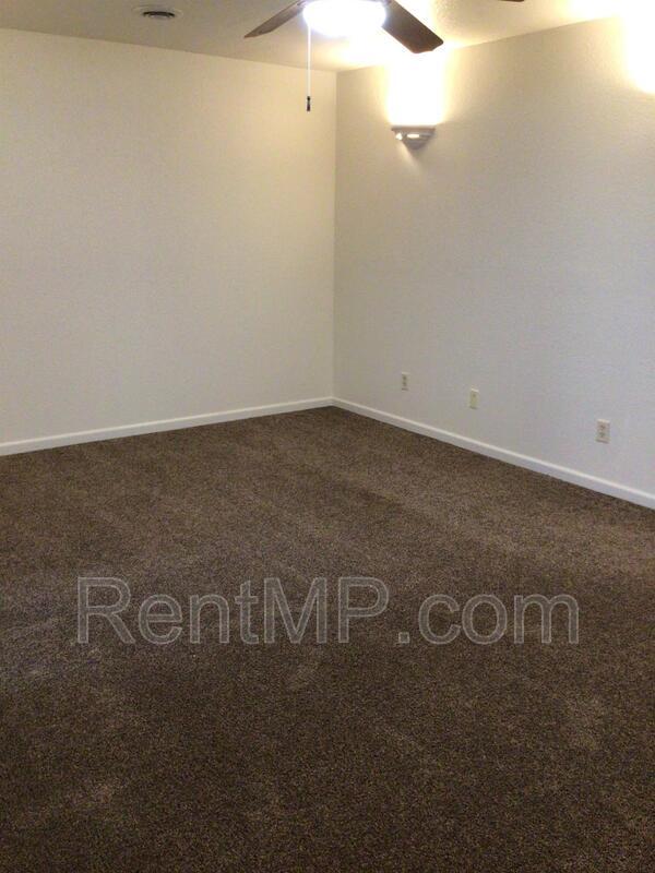 Photo - 722 W Broomfield St
