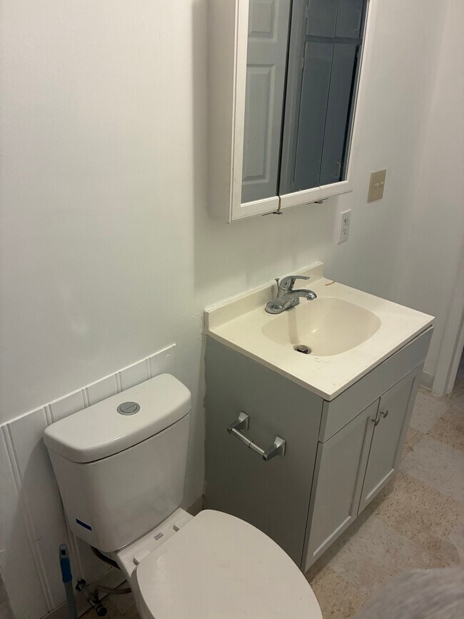 Bathroom vanity