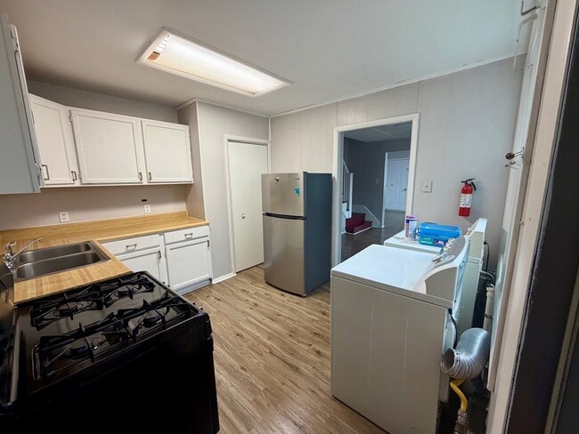 Photo - 64 N Sherman St Unit 64R