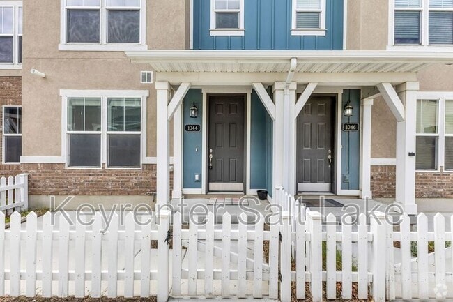 Building Photo - 1044 W Painted Horse Ln Rental