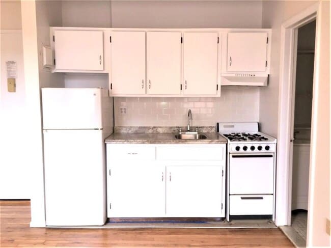 Building Photo - 0 bedroom in New York NY 10025 Unit 6F