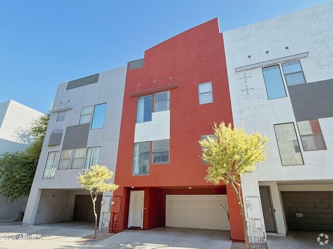 Building Photo - 4710 E Culver St Rental