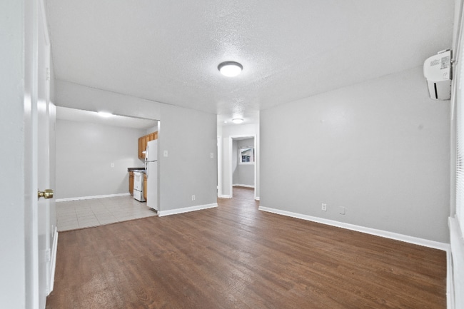 3410 Elizabeth St NW Unidad 5