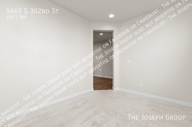 Photo - 5669 S 302nd St