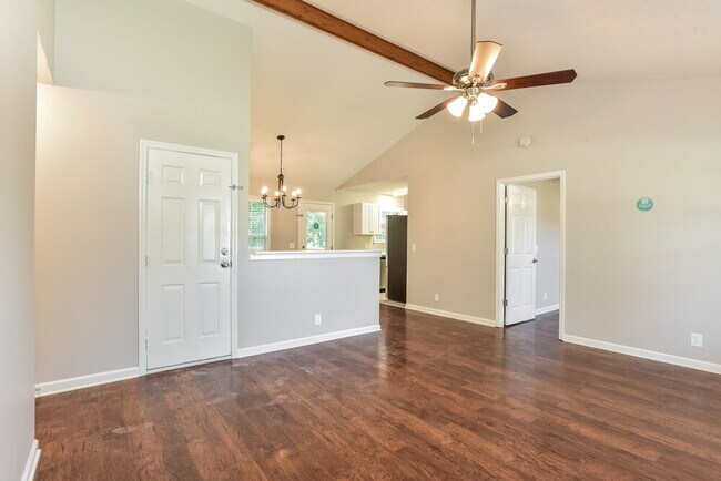 Photo - 4936 Deerhaven Dr