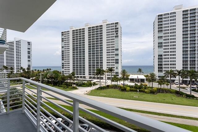 Photo - 2851 S Ocean Blvd Unidad 6 C
