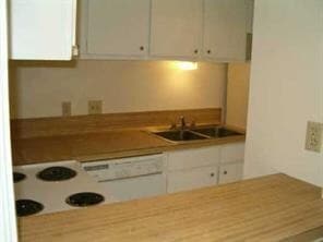 Photo - 1/1 Apartment Walking Distance to Shops an... Unit 102