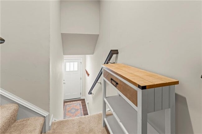 Photo - 484 Greenwood Dr