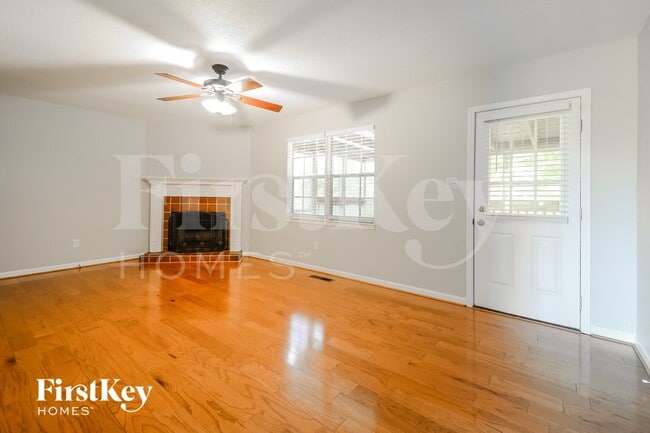 Photo - 108 Twin Lakes Rd