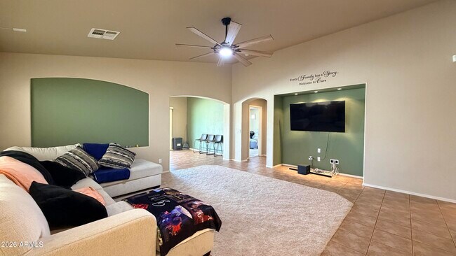Photo - 44178 W Lindgren Dr