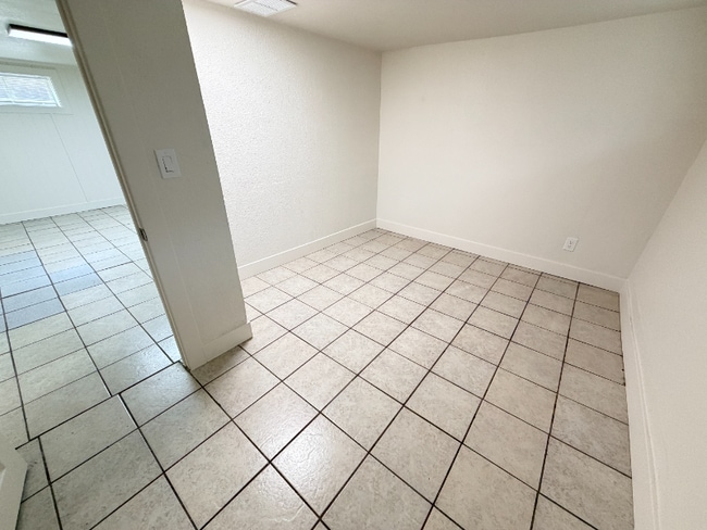 Photo - 312 9th St Unit B