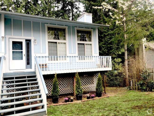 Building Photo - 530 NW Carolyn Ln Unit A Rental