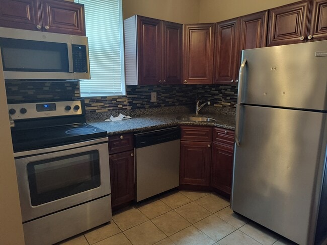 Photo - 1616 W Glenwood Ave Apartments Unit 2