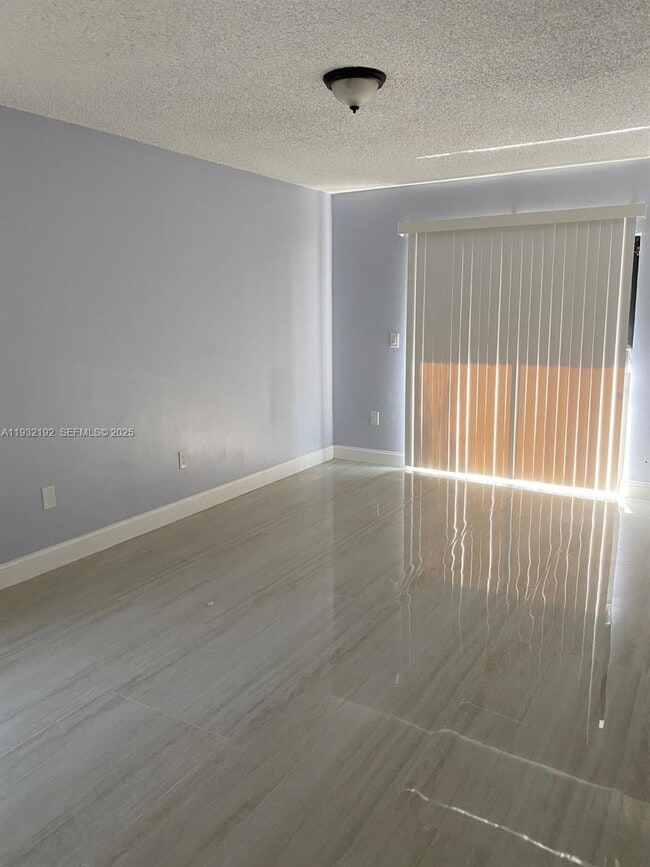 Photo - 16891 SW 92nd Ct