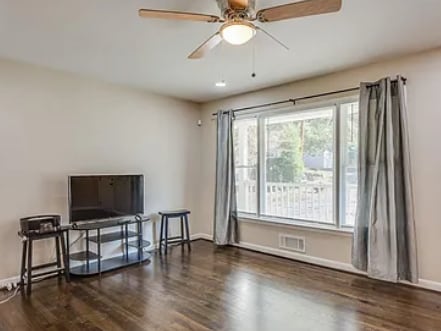 Building Photo - 2023 Jones Rd NW