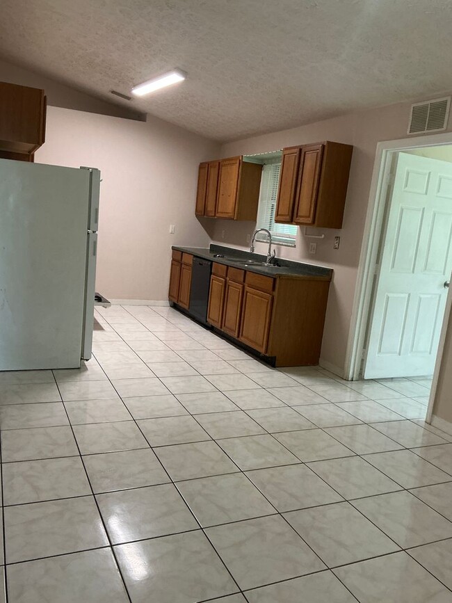 Photo - East of U.S.One 4 bedroom 3 bath