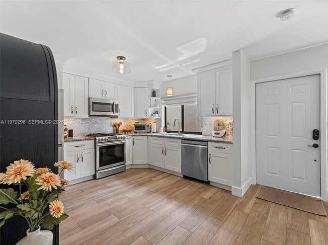 Photo - 10548 SW 112th Ave