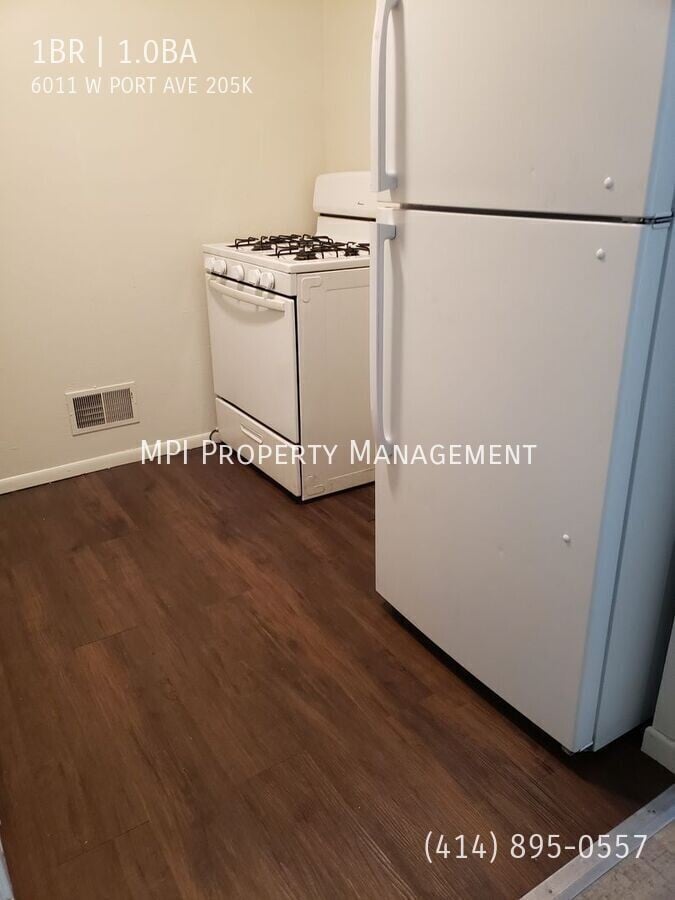Photo - 6011 W Port Ave