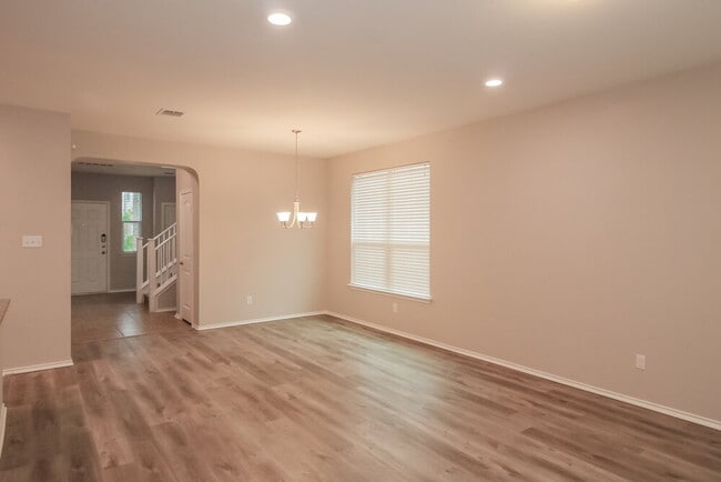 Photo - 445 Sheepshank Dr