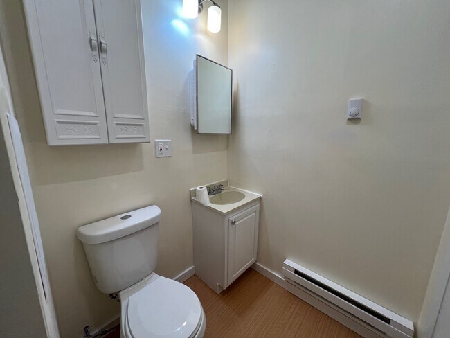 170 Meriden Rd Unit 2 or B