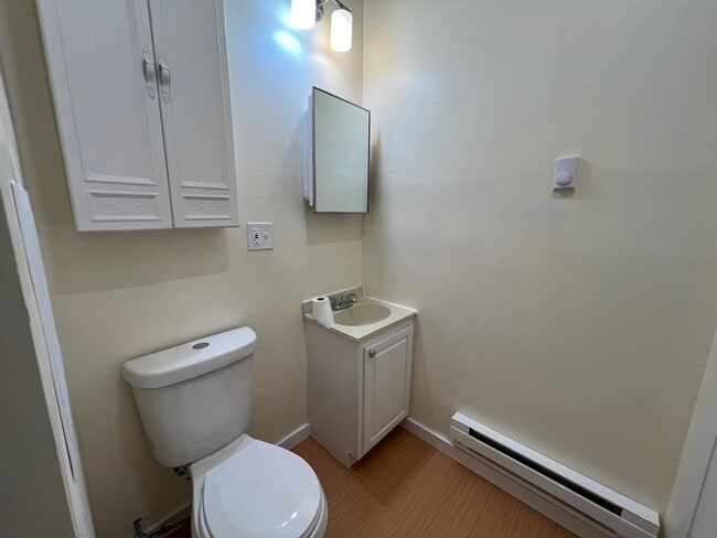 Photo - 170 Meriden Rd Unit 2 or B
