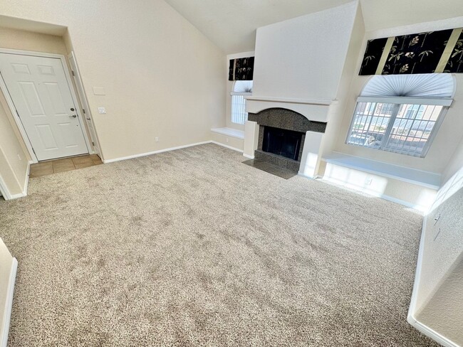 Photo - CUTE 2ND FLOOR UNIT, 2 BEDROOM/2 BATH CONDO!