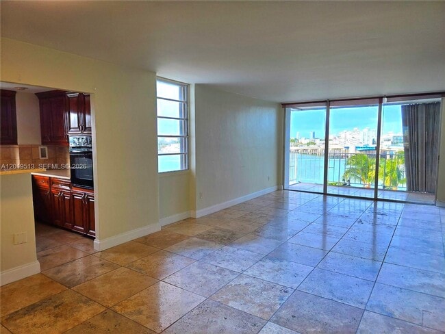 Photo - 1865-1879 79th Street Causeway Unit 5 i