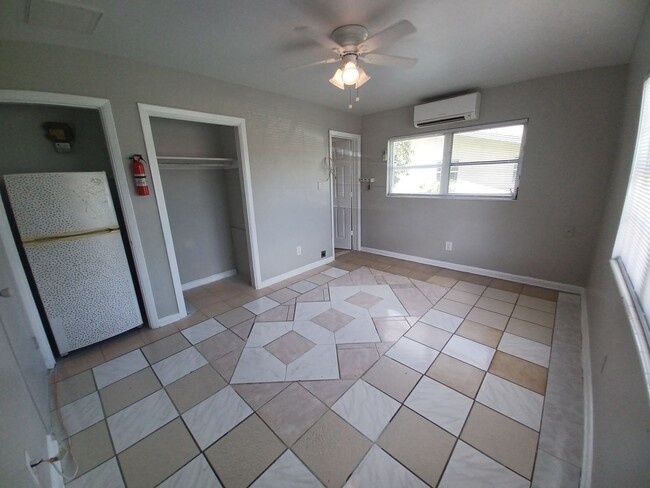 Photo - 4970 Vincennes St Unit 4970 Vincennes Street 2A