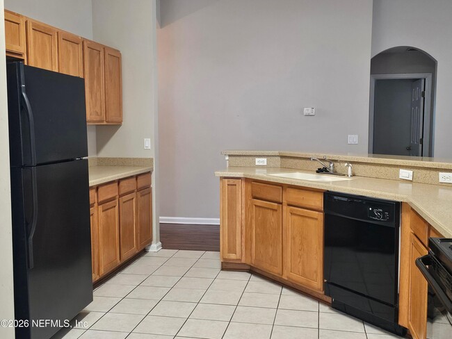 Photo - 1876 Creekview Dr