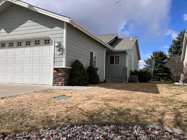 Photo - 208 E Nicklaus Ave