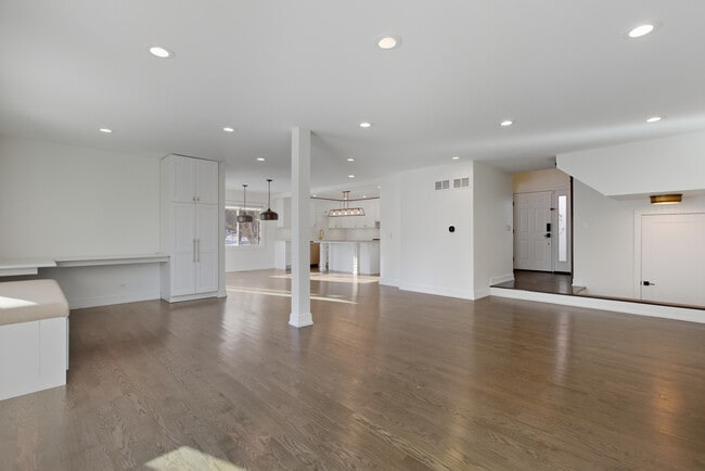 Photo - 105 Yarrow Ct