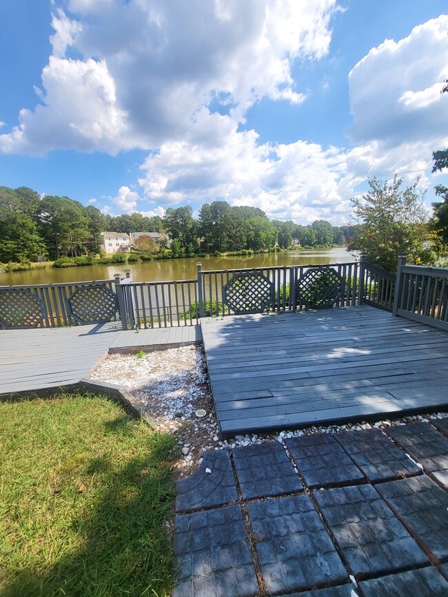 Photo - 7700 Lakeshore Ct