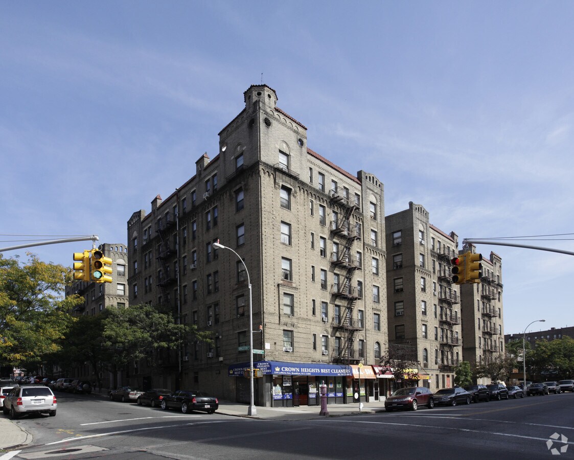 451 Kingston Ave - 451 Kingston Ave Apartments