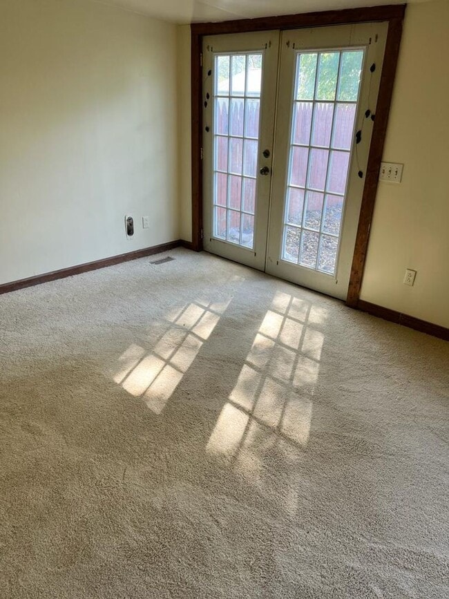 Photo - Beautiful 4 bedrooms house in a quiet little town